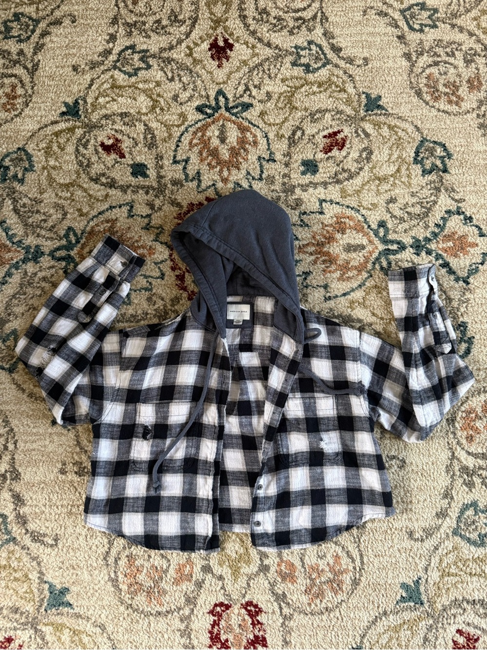 Women’s Sm American Eagle distressed Flannel, Hooded, Cropped, Long Sleeve